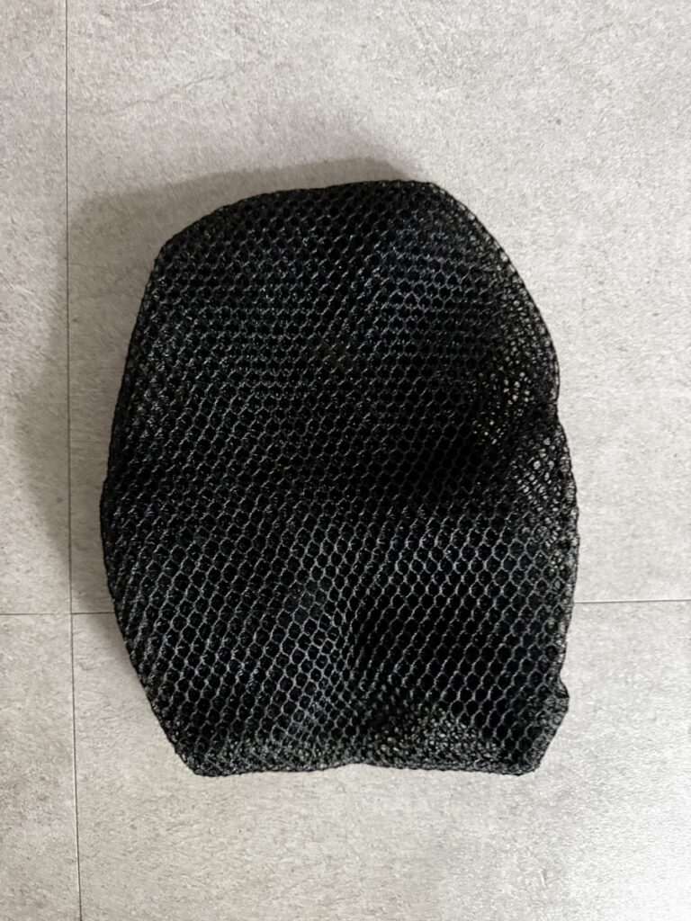 Close-up of the 3D honeycomb mesh air layer on the CL500 seat cover
